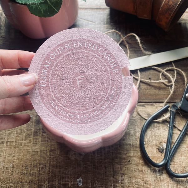 Floral Oud Candle with plantable dustcover