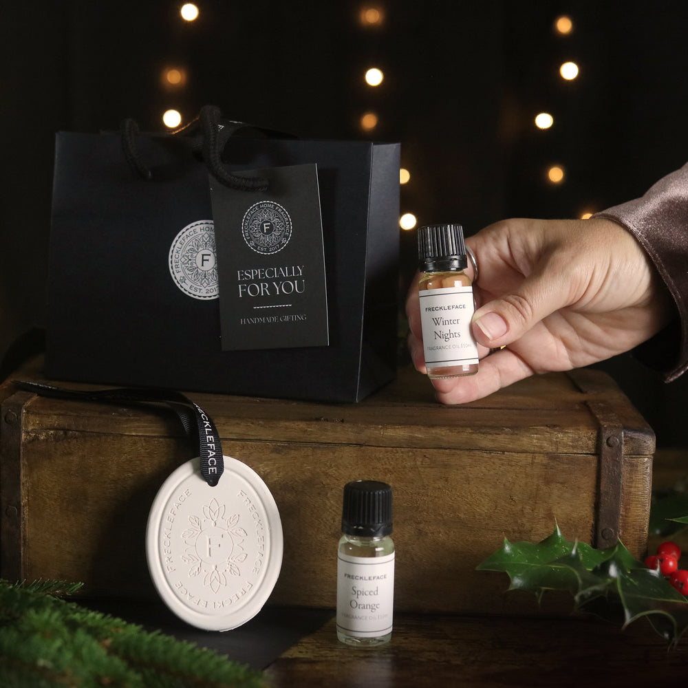 Christmas Ceramic & Fragrance Oil Set